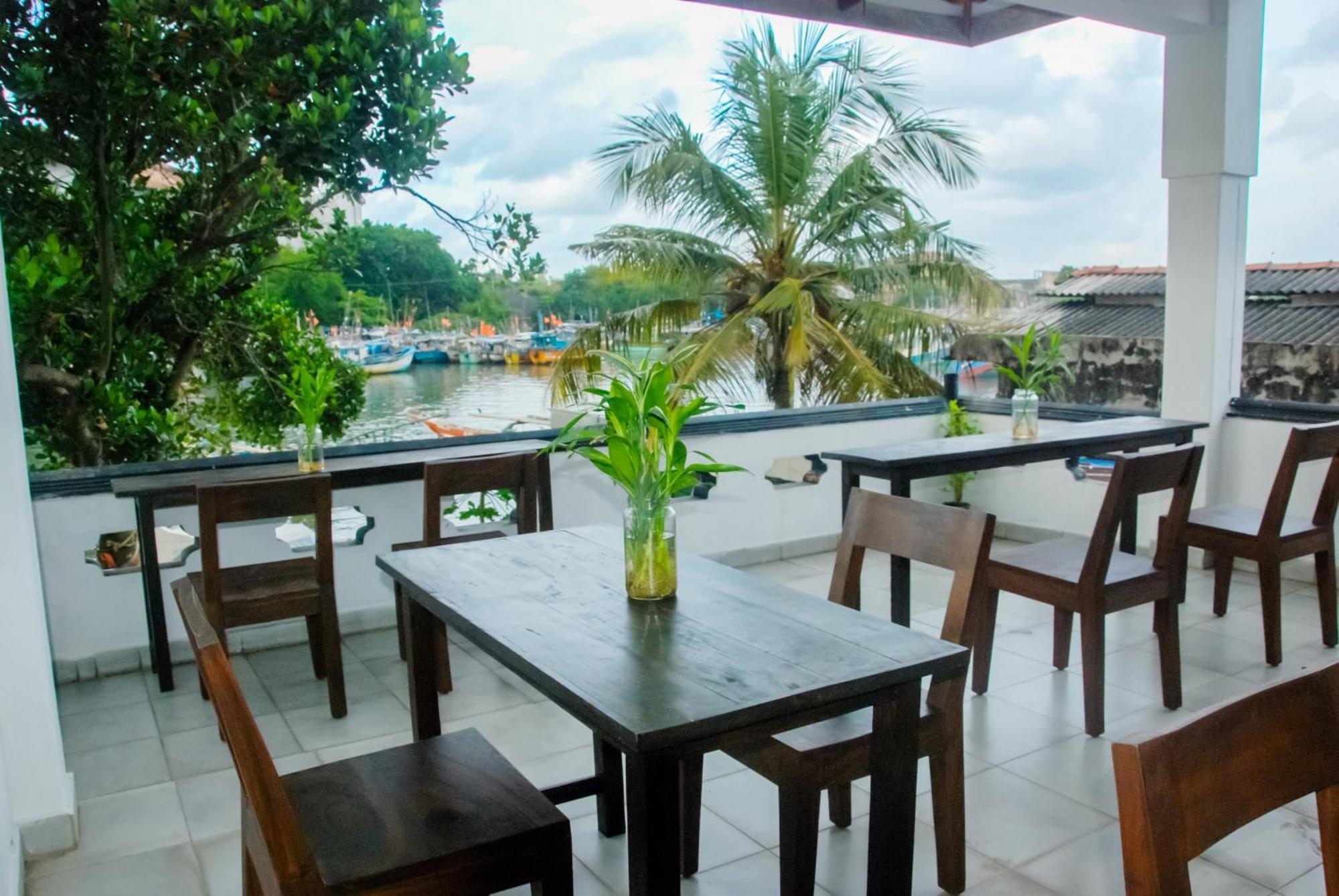 Story House Hotel Negombo Buitenkant foto